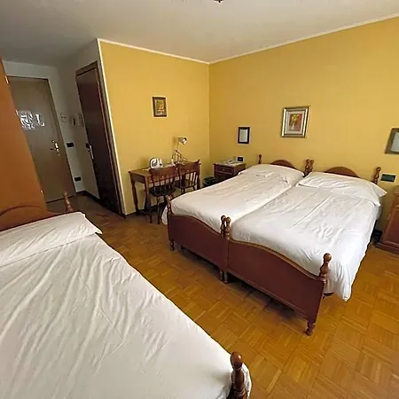 Hotel Nuoitas 3*